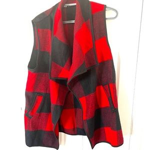 Plaid Vest - Open front sleeveless cardigan jacket with pockets